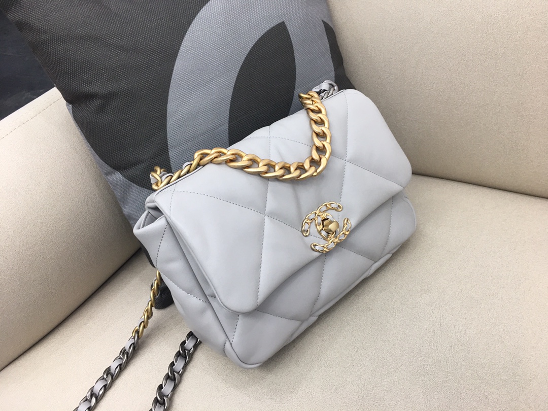 Lambskin 19 Handbag Flap Bag AS1160 Light Gray